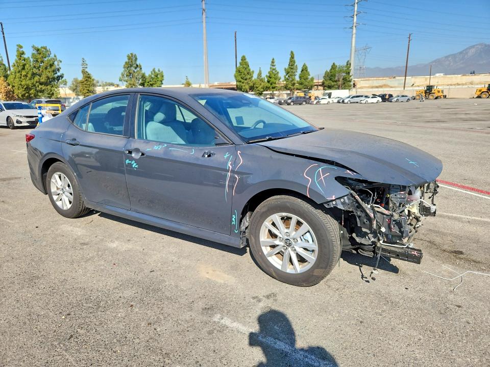 Photo 4 from auction – 2025 TOYOTA CAMRY with VIN 4T1DAACK5SU561917