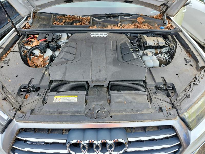 Снимка 12 от търг – 2017 AUDI Q7 с VIN WA1VAAF75HD037637