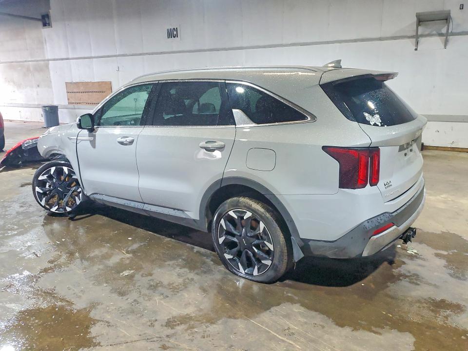Снимка 2 от търг – 2026 KIA SORENTO с VIN 5XYRHDJF9TG427976