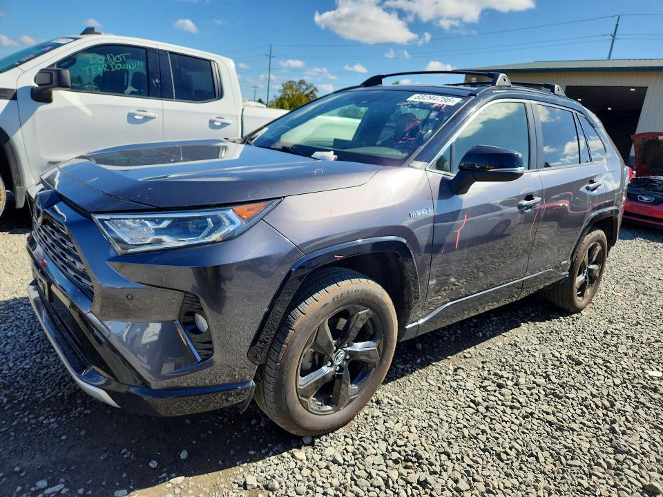 TOYOTA RAV4 2019 with VIN JTMEWRFV9KJ002306 - Photo from auction