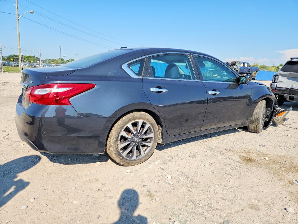 Photo 3 from auction – 2017 NISSAN ALTIMA with VIN 1N4AL3AP2HC277287
