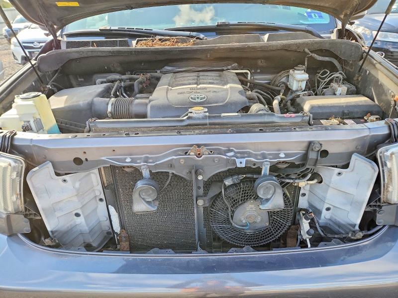 Photo 12 from auction – 2011 TOYOTA SEQUOIA with VIN 5TDJY5G19BS053594