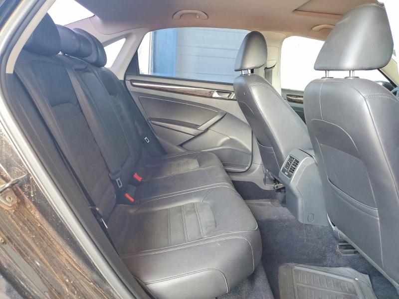 Photo 10 from auction – 2014 VOLKSWAGEN PASSAT with VIN 1VWCN7A36EC075630