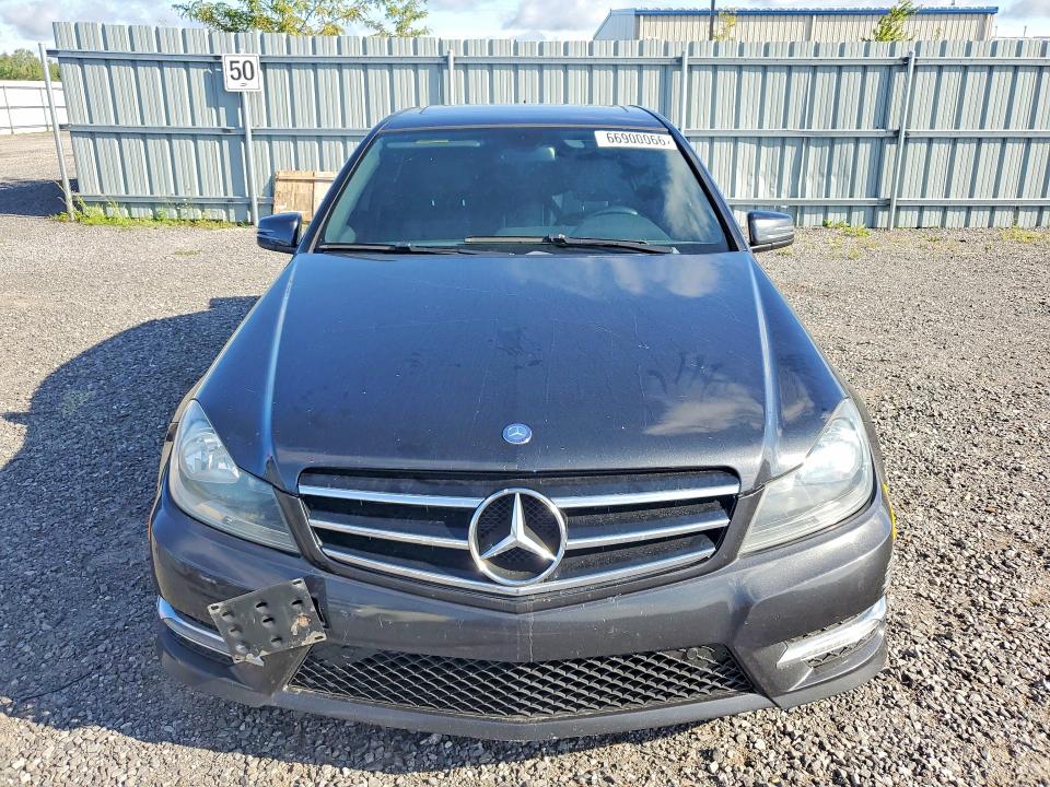 Photo 5 from auction – 2014 MERCEDES-BENZ C with VIN WDDGF8AB2EA950265