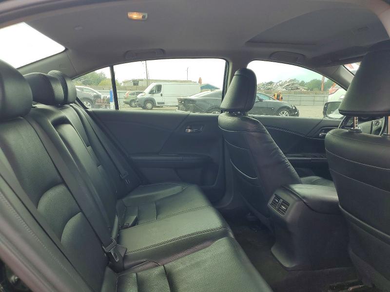 Photo 10 from auction – 2015 HONDA ACCORD with VIN 1HGCR3F89FA016588