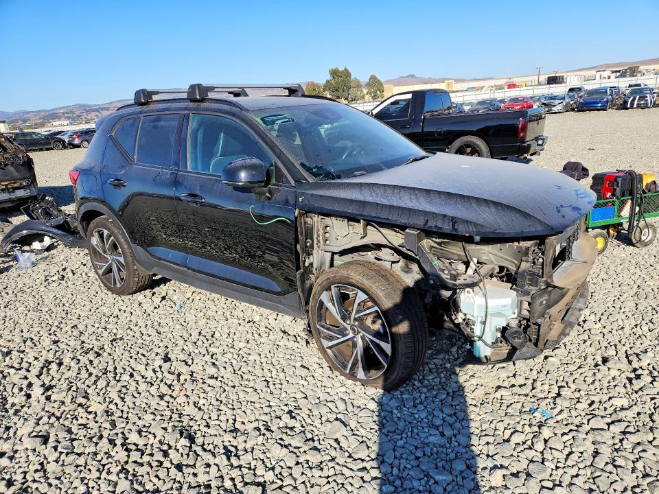 Photo 4 from auction – 2019 VOLVO XC40 with VIN YV4162UM3K2048785