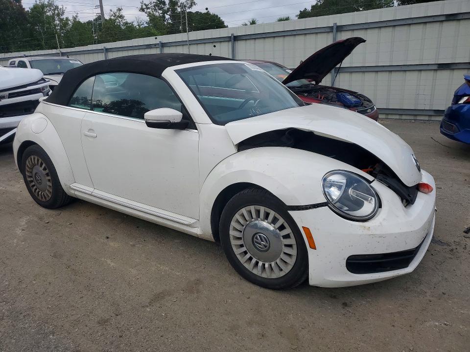 Снимка 4 от търг – 2013 VOLKSWAGEN BEETLE с VIN 3VW5P7ATXDM823070