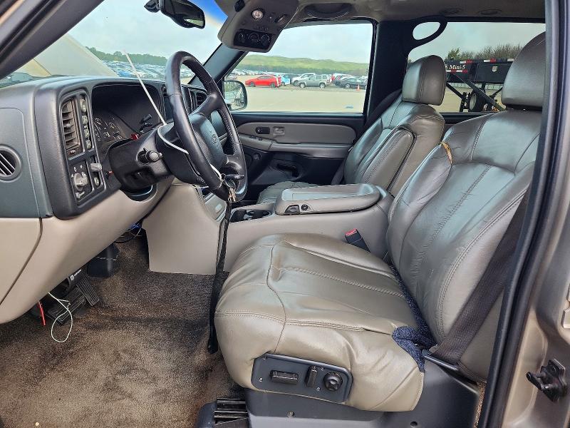 Photo 7 from auction – 2002 CHEVROLET SUBURBAN with VIN 3GNFK16Z12G335886