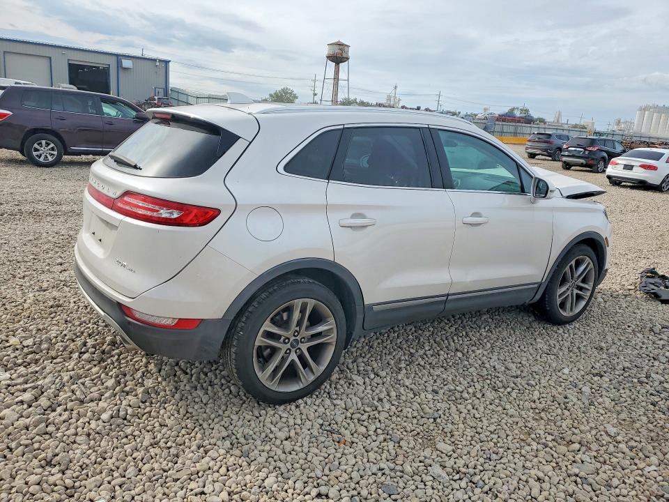 صورة رقم 3 من المزاد - 2017 LINCOLN MKC مع VIN 5LMCJ3D90HUL54084