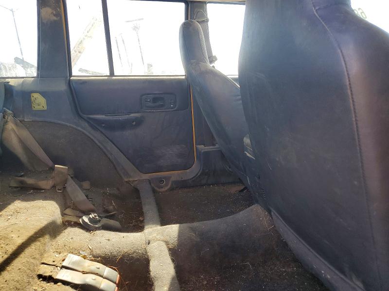 Photo 11 from auction – 2001 JEEP CHEROKEE with VIN 1J4FF48S91L584088