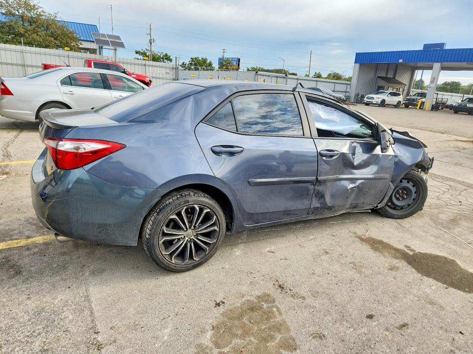 Photo 3 from auction – 2016 TOYOTA COROLLA with VIN 5YFBURHE4GP522485