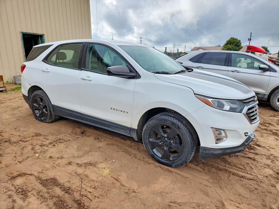 Photo 4 from auction – 2018 CHEVROLET EQUINOX with VIN 2GNAXREV4J6125124