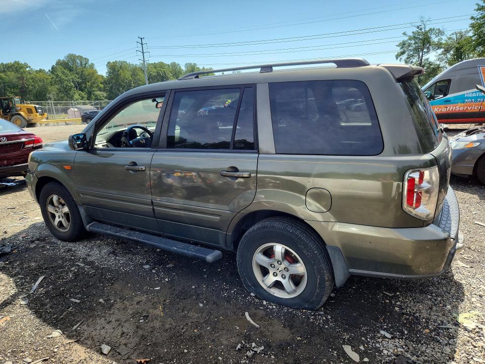 Photo 2 from auction – 2006 HONDA PILOT with VIN 2HKYF18716H504979