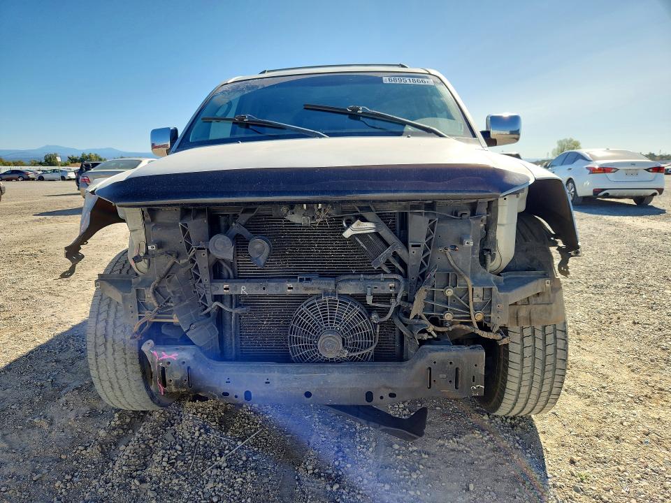 Photo 5 from auction – 2004 NISSAN ARMADA with VIN 5N1AA08A44N740878