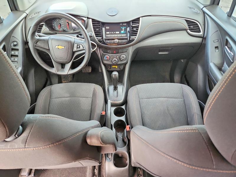 Photo 8 from auction – 2017 CHEVROLET TRAX with VIN KL7CJKSB7HB087462