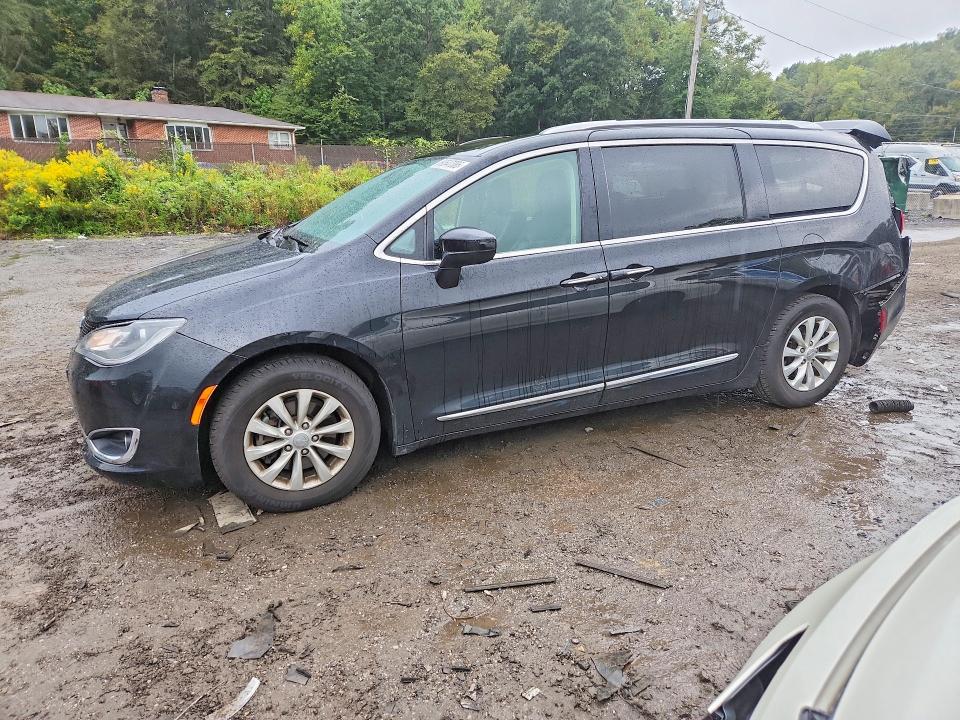 CHRYSLER PACIFICA 2018 с VIN 2C4RC1BG8JR292227 - Фото с аукциона