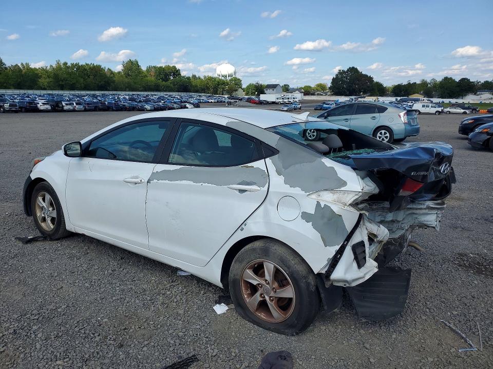 Zdjęcie 2 z aukcji – 2015 HYUNDAI ELANTRA z VIN 5NPDH4AEXFH623973