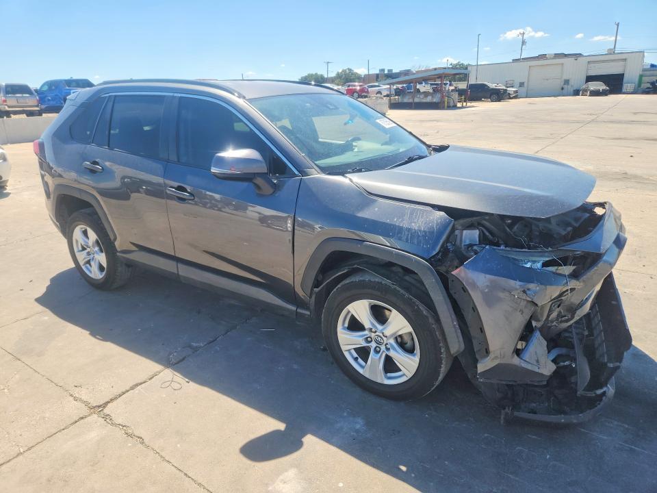 Photo 4 from auction – 2020 TOYOTA RAV4 with VIN 2T3W1RFV9LC049133