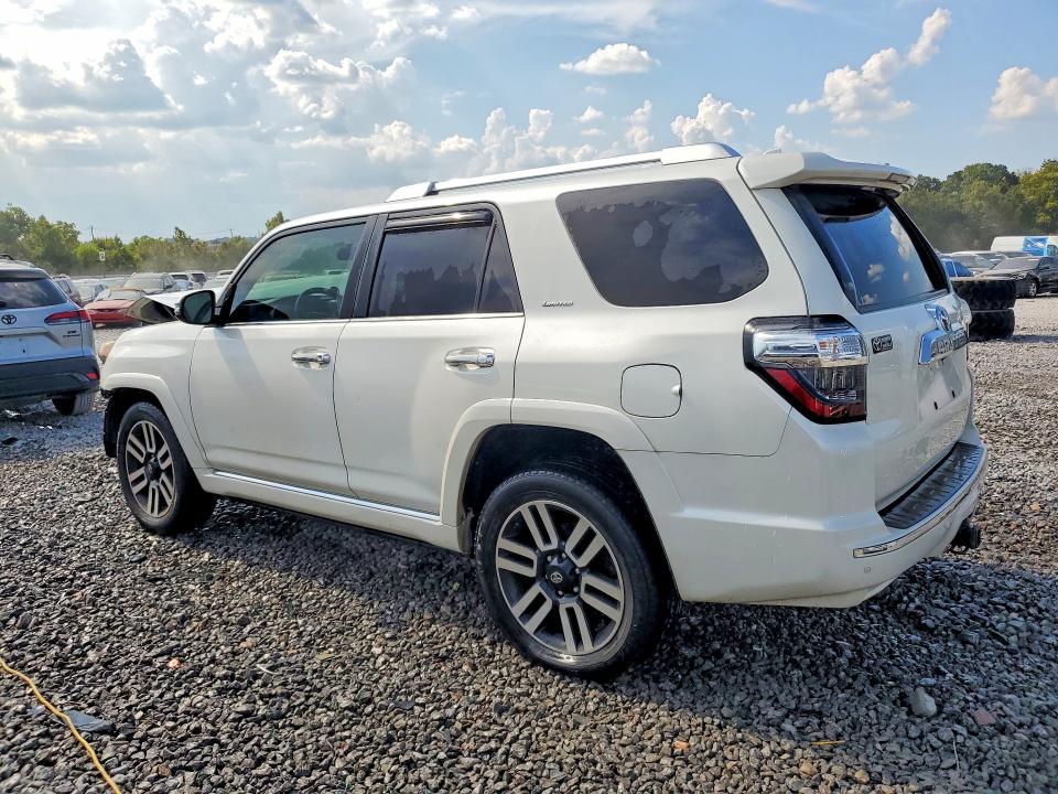 Photo 2 from auction – 2016 TOYOTA 4RUNNER with VIN JTEZU5JR4G5122407
