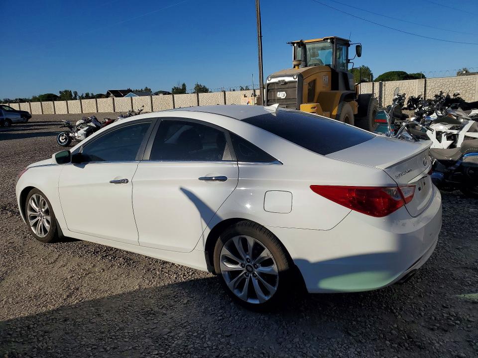 Снимка 2 от търг – 2013 HYUNDAI SONATA с VIN 5NPEC4AC4DH646762