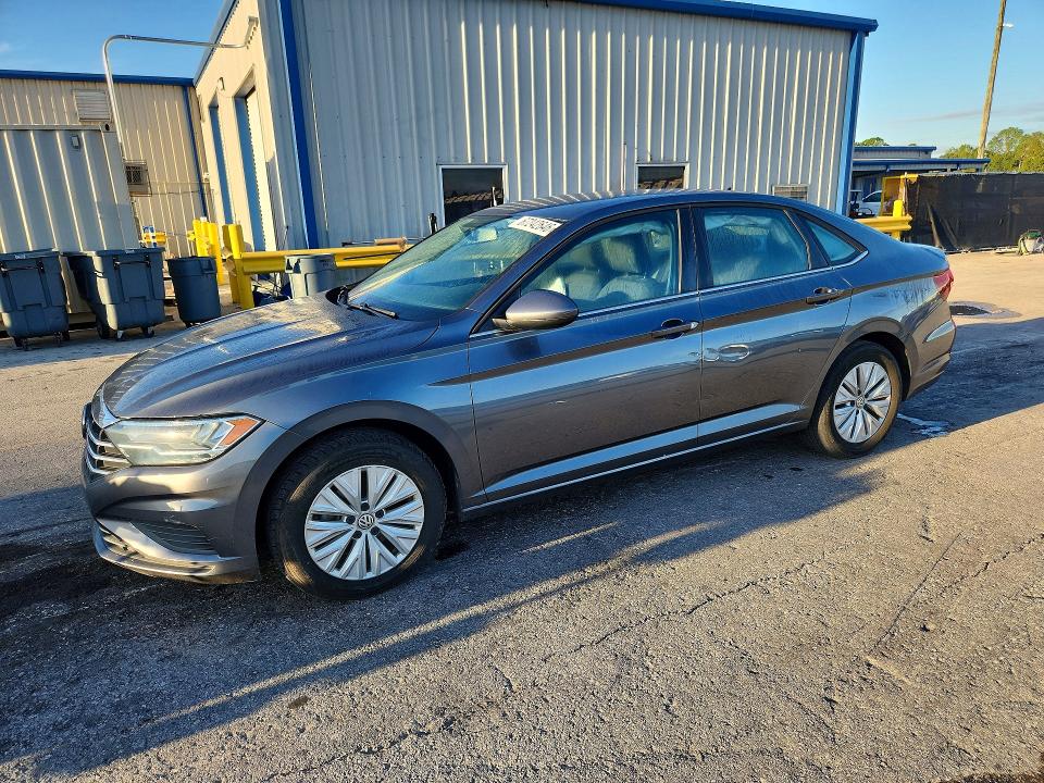Снимка 1 от търг – 2019 VOLKSWAGEN JETTA с VIN 3VWC57BU6KM162798