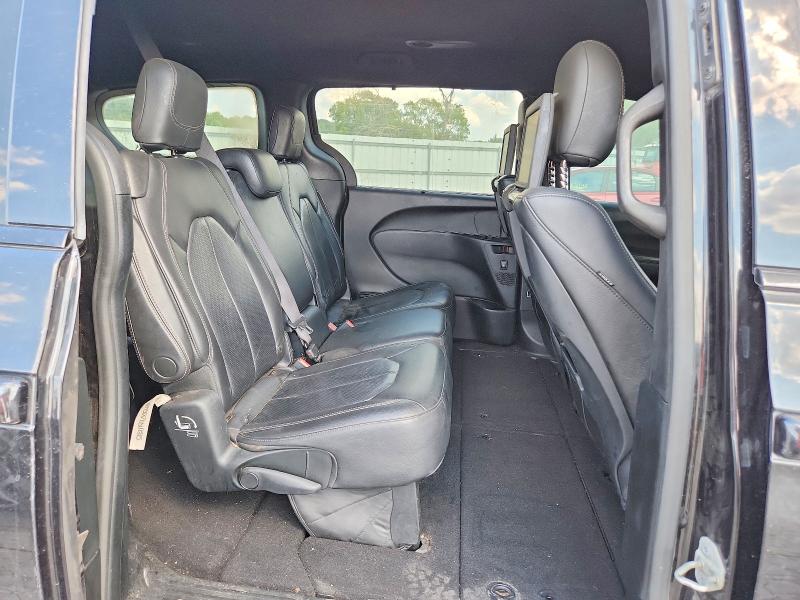Photo 11 from auction – 2018 CHRYSLER PACIFICA with VIN 2C4RC1EG6JR204240