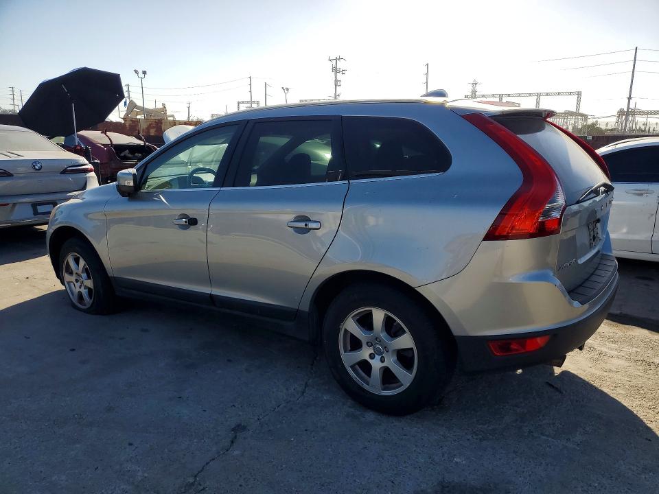 صورة رقم 2 من المزاد - 2011 VOLVO XC60 مع VIN YV4940DZ1B2198306