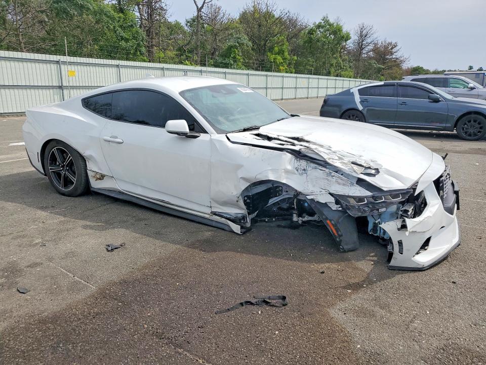 Photo 4 from auction – 2025 FORD MUSTANG with VIN 1FA6P8TH0S5102092