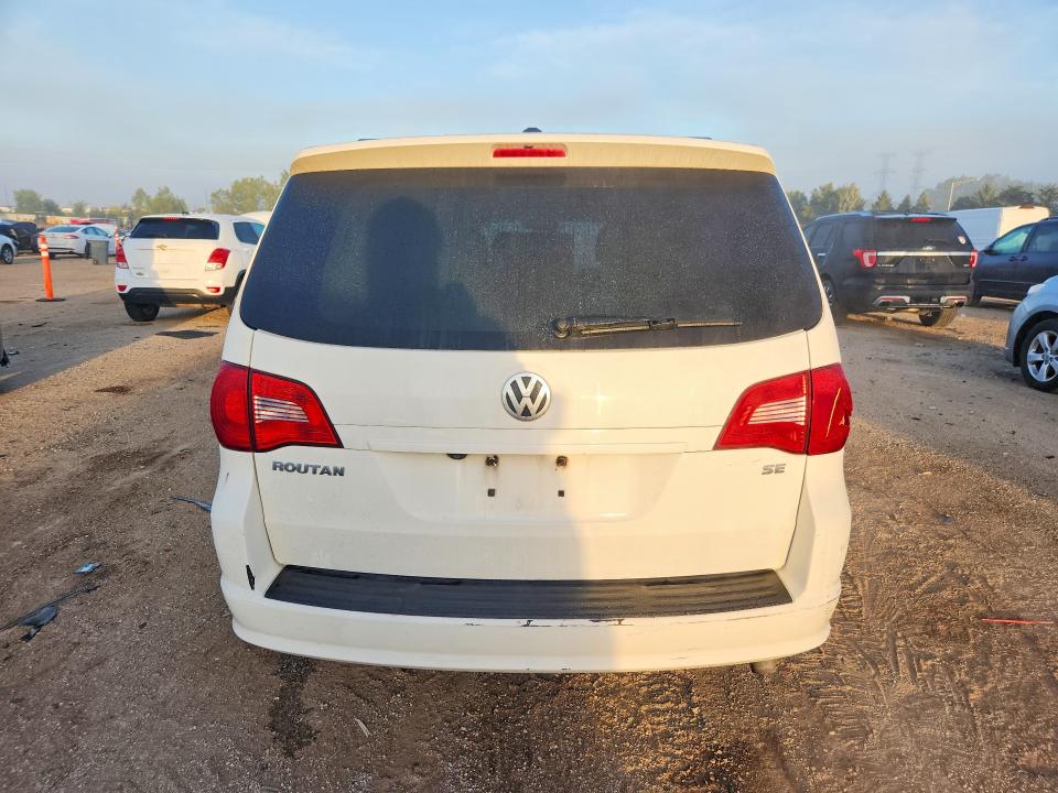 Снимка 6 от търг – 2011 VOLKSWAGEN ROUTAN с VIN 2V4RW3DG2BR641969