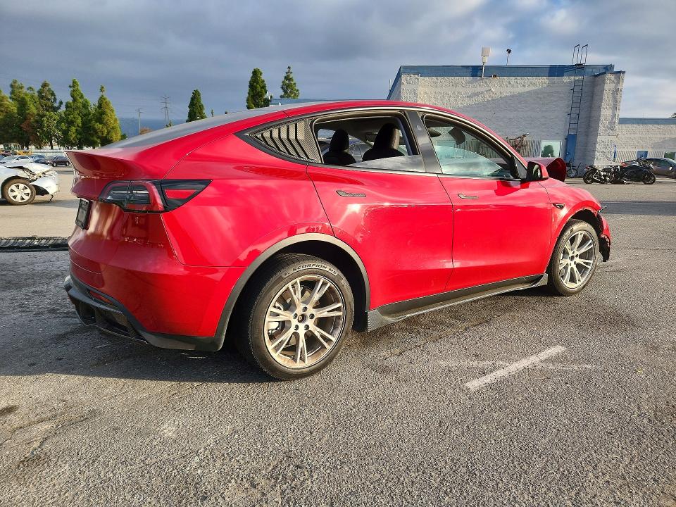 Foto 3 de la subasta – 2023 TESLA MODEL Y con VIN 7SAYGDEE3PA168866