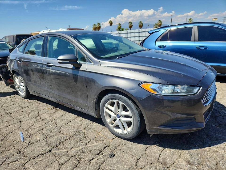 Photo 4 from auction – 2016 FORD FUSION with VIN 3FA6P0H75GR385921