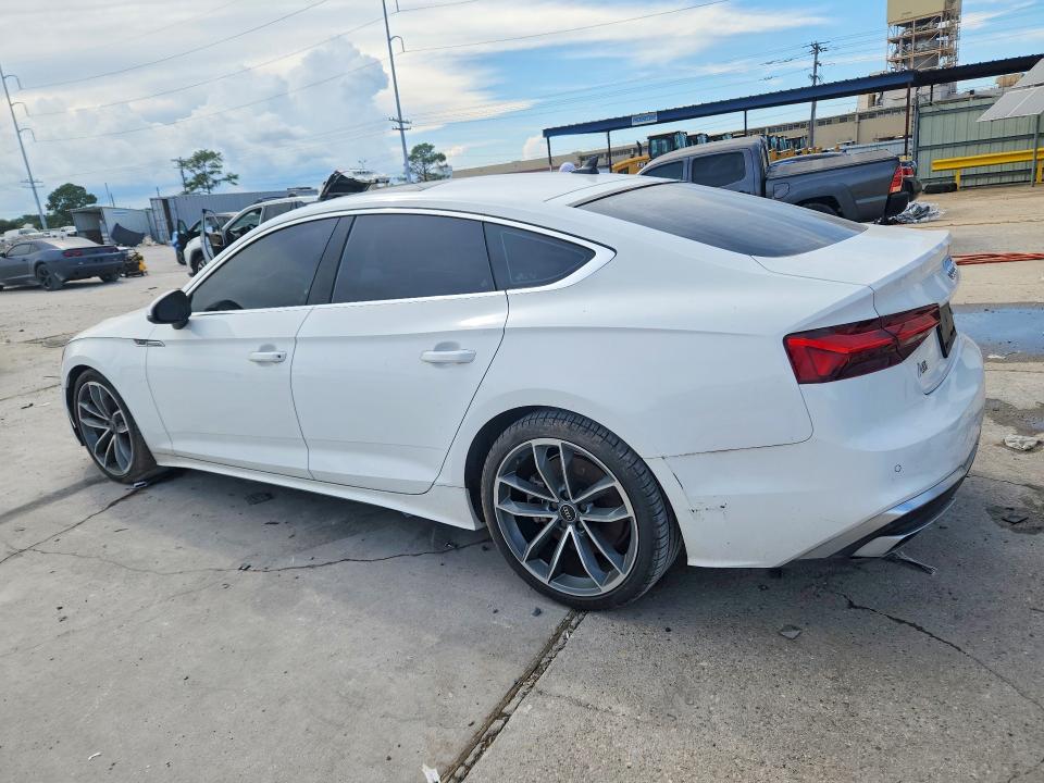Photo 2 from auction – 2021 AUDI A5 with VIN WAUFACF55MA042026