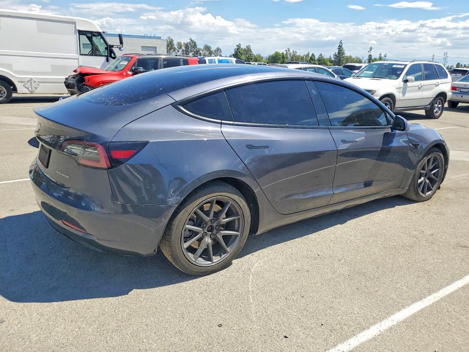 Photo 3 from auction – 2021 TESLA MODEL 3 with VIN 5YJ3E1EB6MF937537