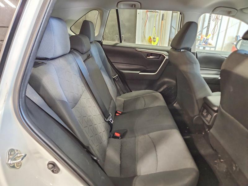 Photo 11 from auction – 2020 TOYOTA RAV4 with VIN 2T3P1RFVXLW116034