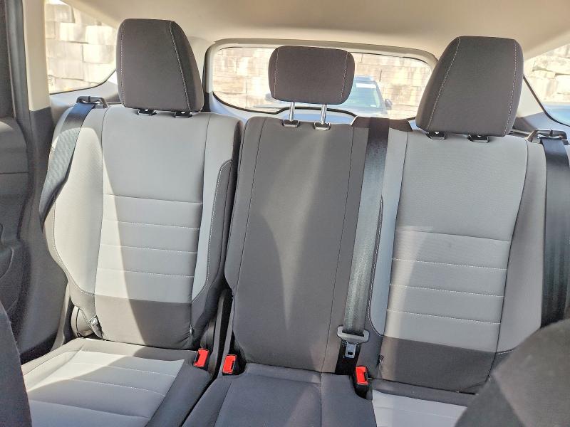 صورة رقم 10 من المزاد - 2018 FORD ESCAPE مع VIN 1FMCU0F7XJUB39886