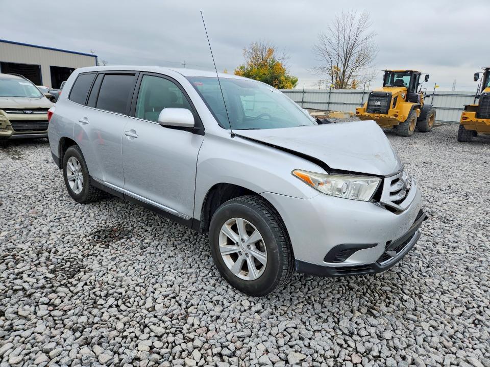 Снимка 4 от търг – 2011 TOYOTA HIGHLANDER с VIN 5TDBK3EH2BS073342