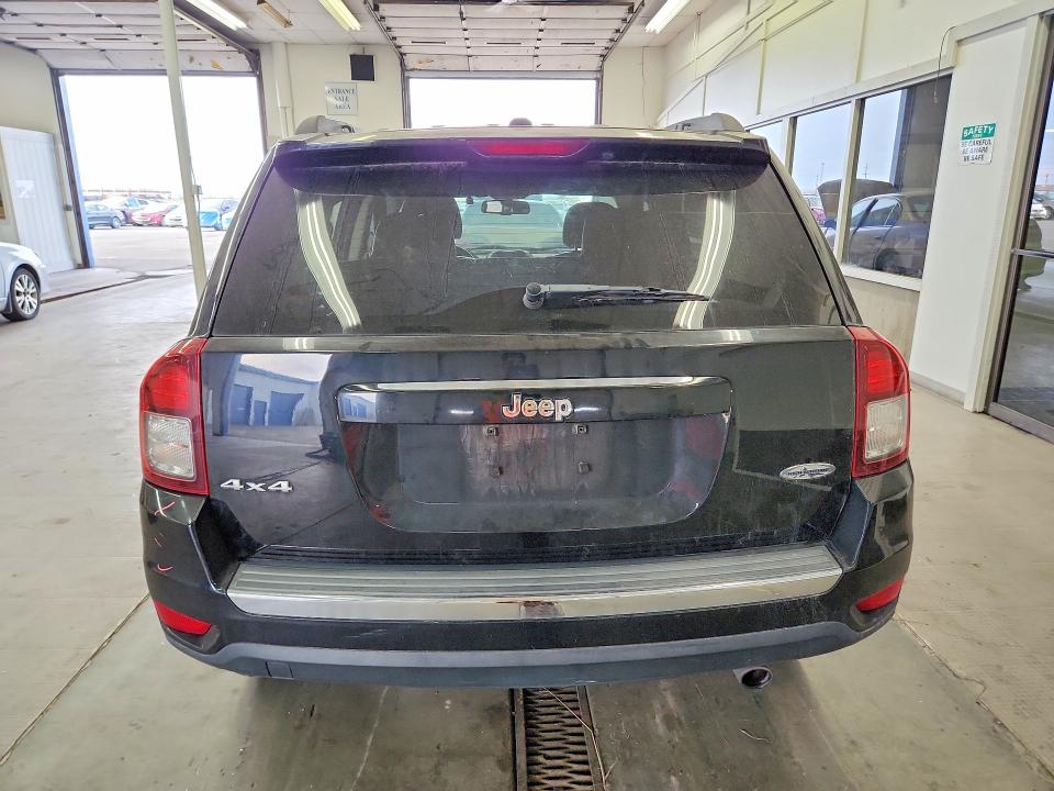 Photo 6 from auction – 2016 JEEP COMPASS with VIN 1C4NJDEB1GD745945
