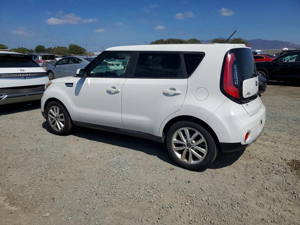 Zdjęcie 2 z aukcji – 2018 KIA SOUL z VIN KNDJP3A58J7528034