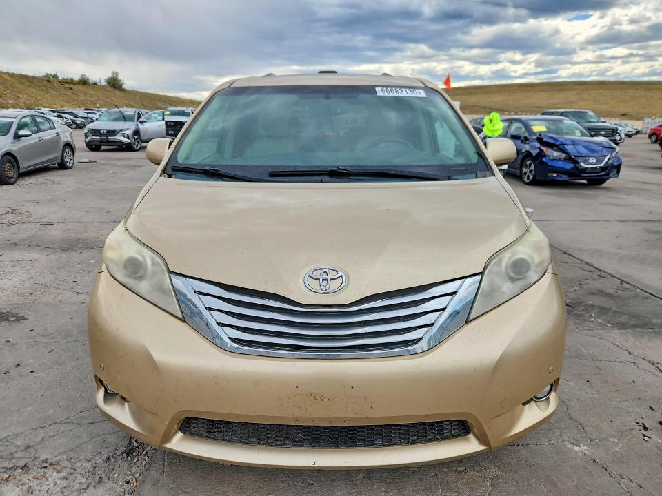Photo 5 from auction – 2011 TOYOTA SIENNA with VIN 5TDYK3DC3BS059739