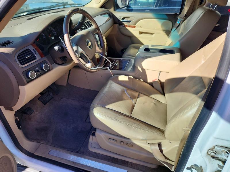 Photo 7 from auction – 2010 CHEVROLET TAHOE with VIN 1GNUKCE04AR113623