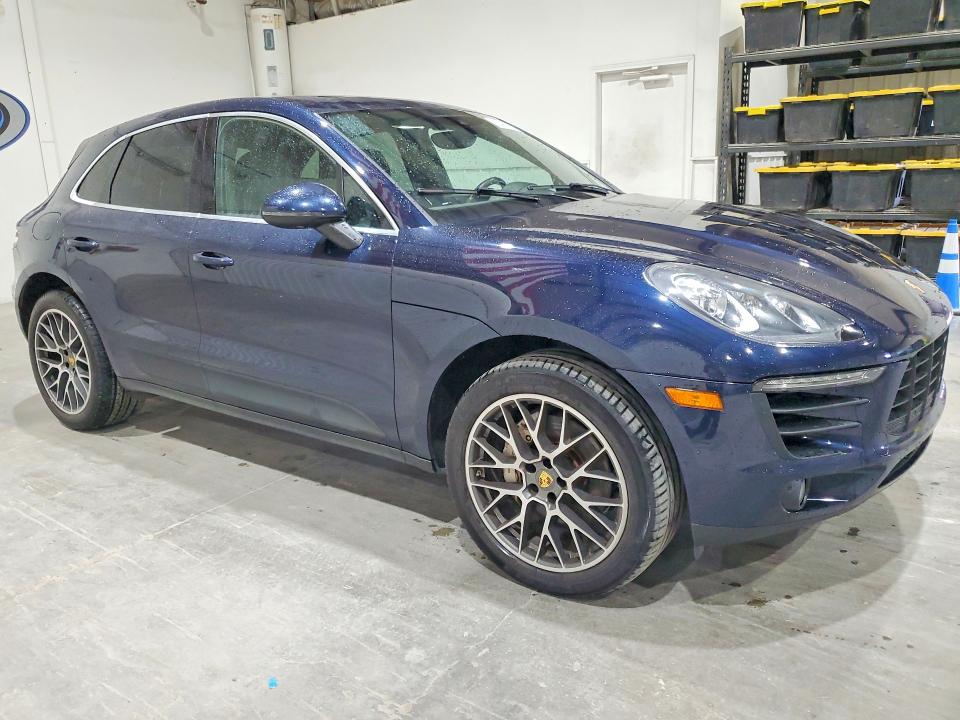 Photo 4 from auction – 2017 PORSCHE MACAN with VIN WP1AB2A56HLB18731