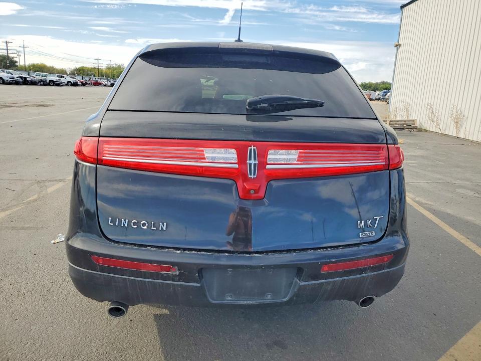 Zdjęcie 6 z aukcji – 2015 LINCOLN MKT z VIN 2LMHJ5NKXFBL03463