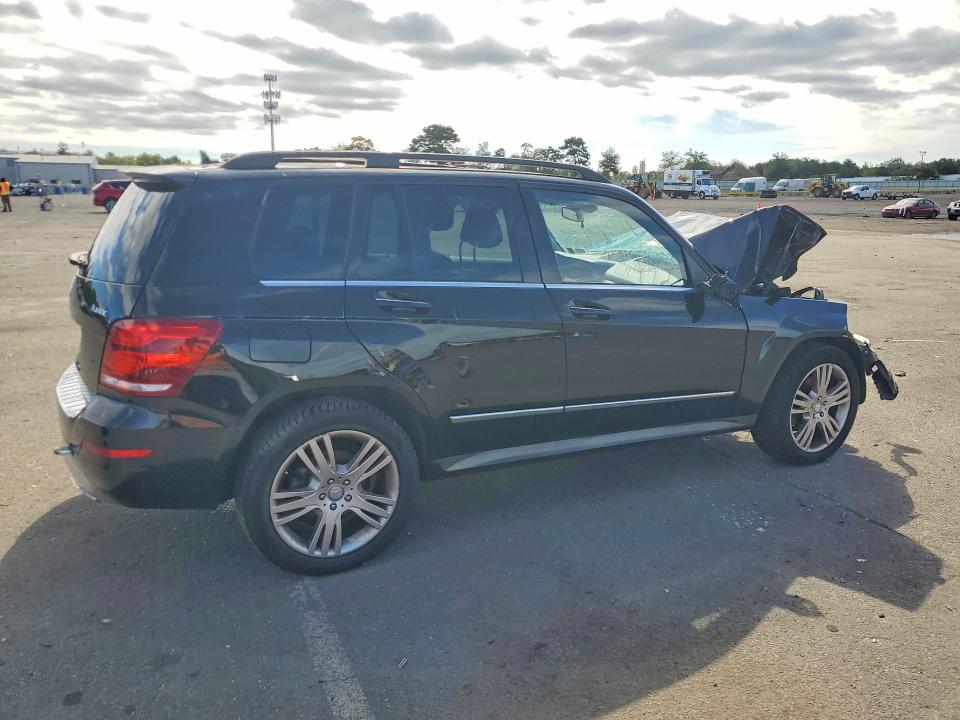 Снимка 3 от търг – 2015 MERCEDES-BENZ GLK с VIN WDCGG8JB3FG365517