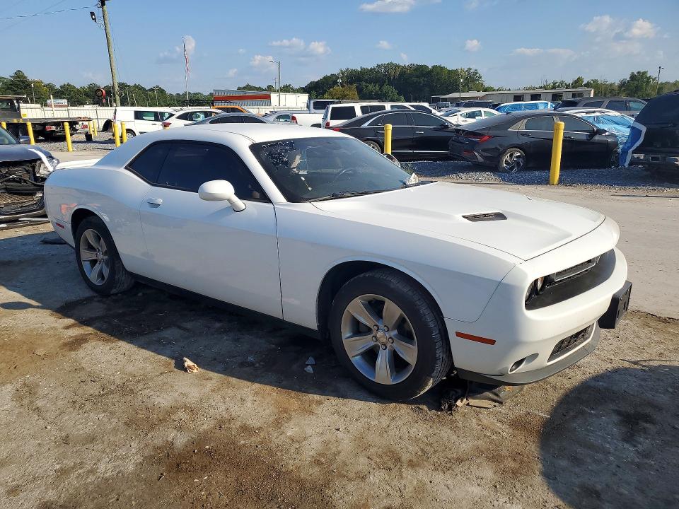 Снимка 4 от търг – 2018 DODGE CHALLENGER с VIN 2C3CDZAG5JH317551