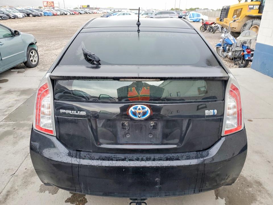 Photo 6 from auction – 2012 TOYOTA PRIUS with VIN JTDKN3DU5C1481306