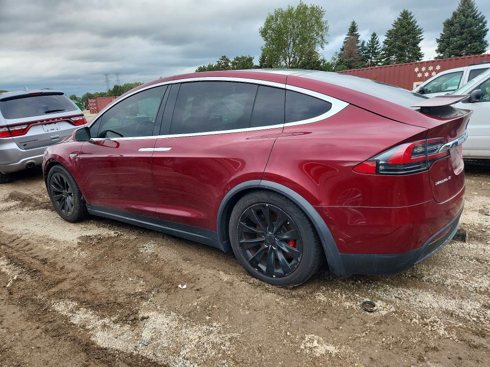 Photo 2 from auction – 2016 TESLA MODEL X with VIN 5YJXCBE42GFS00337