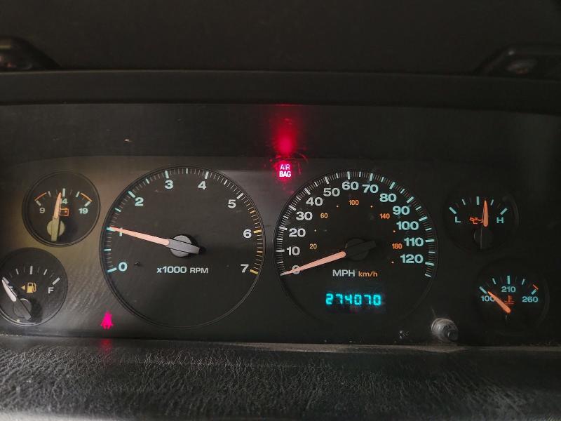 Снимка 9 от търг – 2002 JEEP GRAND CHEROKEE с VIN 1J4GW48S62C159241