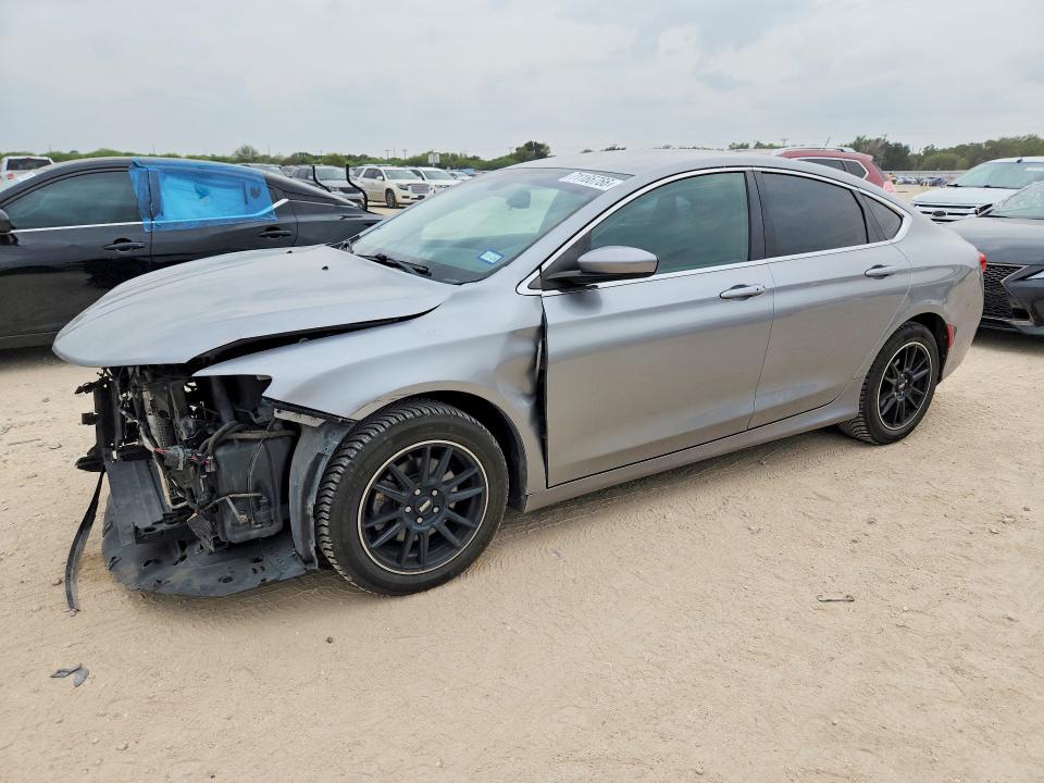CHRYSLER 200 2015 с VIN 1C3CCCAB5FN683917 - Фото с аукциона