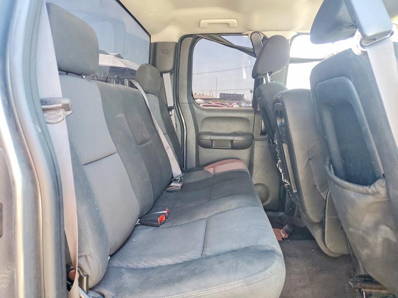 Photo 10 from auction – 2011 CHEVROLET SILVERADO with VIN 1GCRCREA8BZ452815