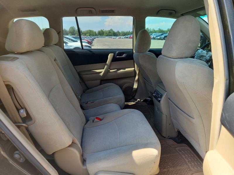 Снимка 10 от търг – 2012 TOYOTA HIGHLANDER с VIN 5TDZK3EH7CS086295